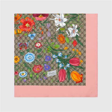 tovaglia gucci prezzo|Foulard in seta GG jacquard in rosa e arancione .